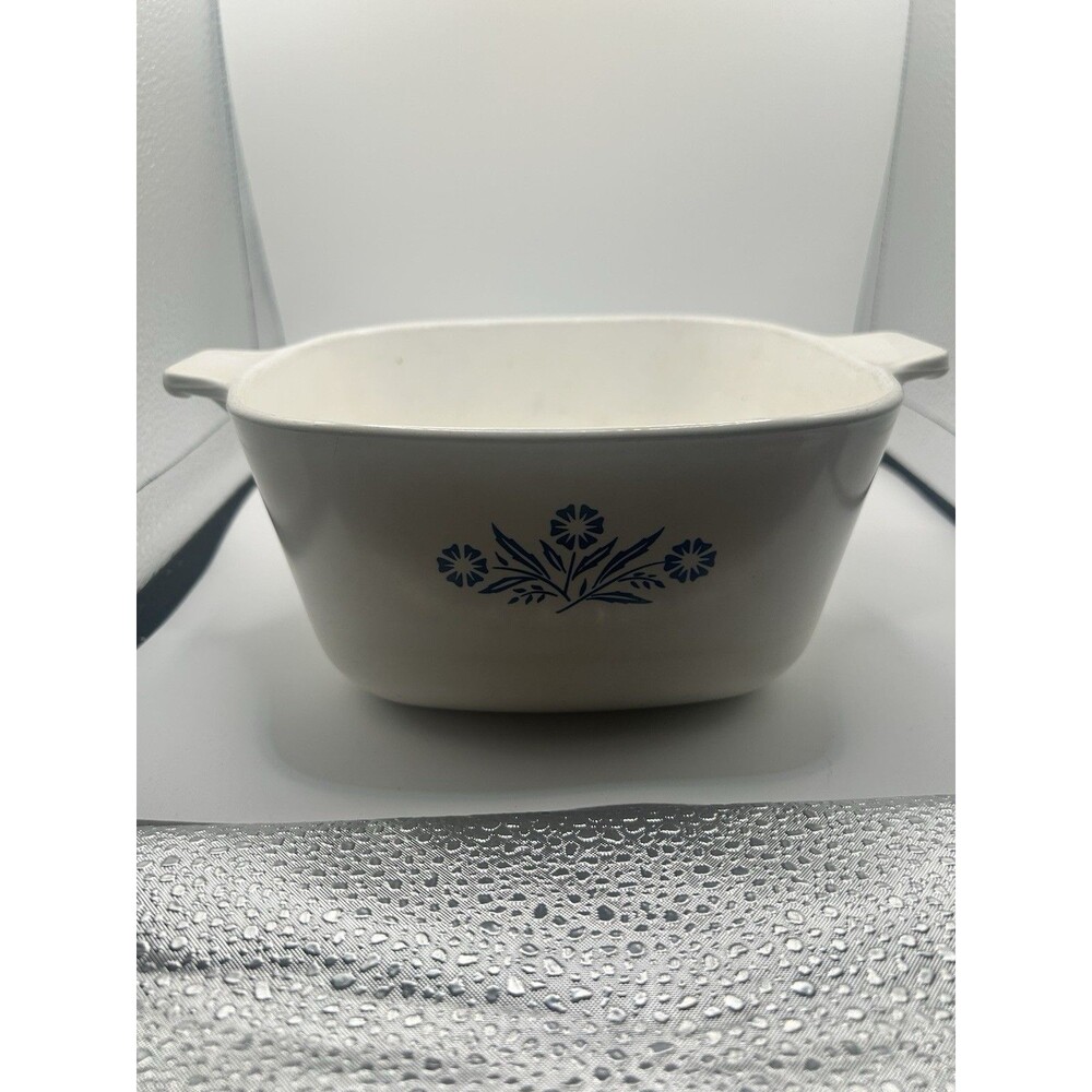 Vintage Corning Ware Blue Cornflower Dish Casserole No Lid A-1 1/2-B P-13/4-B